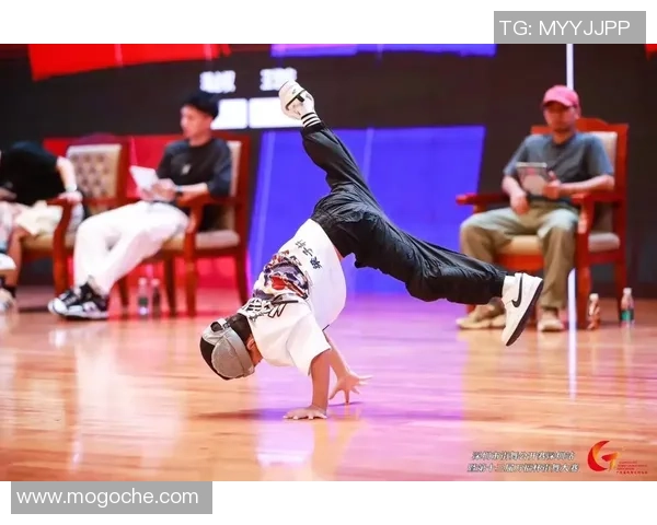 深圳街舞队战术引发热议观众与专家各执己见的背后故事